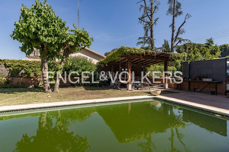 Foto c32d6a41-631a-4e65-a7e3-5febb002f61c. Casa amb calefacció aparcament piscina a Nucli Urbà Argentona