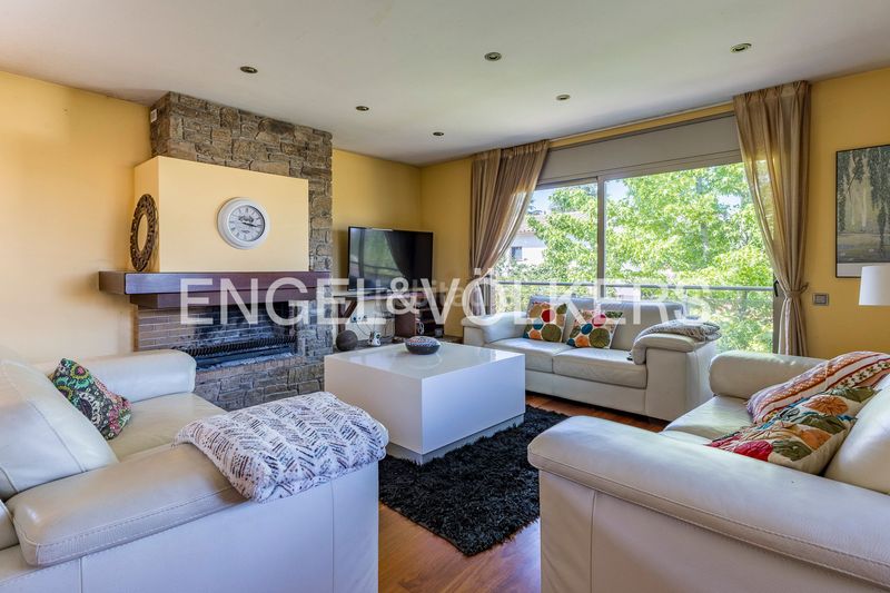 Foto cce3d68a-118d-4540-aa52-872bc7d66282. Casa amb calefacció aparcament piscina a Nucli Urbà Argentona