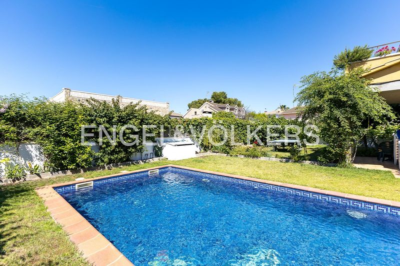 Foto 37a12106-a9f6-4d02-a87f-7e64596c2dc5. Casa amb calefacció aparcament piscina a Mas Trader-Corral d´En Tort-Corral d´En Cona Cubelles