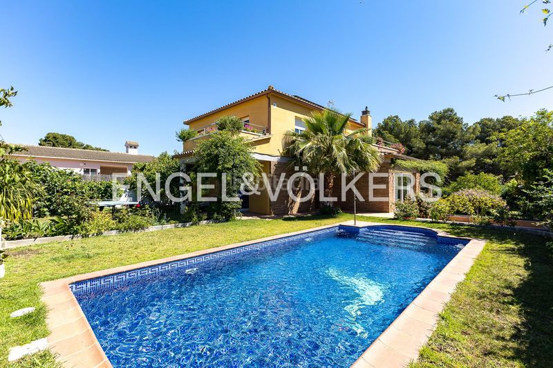 Foto 6f00b679-5c5e-4118-8087-184a45625e11. Casa amb calefacció aparcament piscina a Mas Trader-Corral d´En Tort-Corral d´En Cona Cubelles
