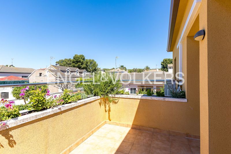 Foto b4a59ffe-0e20-4bf7-b195-b4a54c5ea11d. Casa amb calefacció aparcament piscina a Mas Trader-Corral d´En Tort-Corral d´En Cona Cubelles