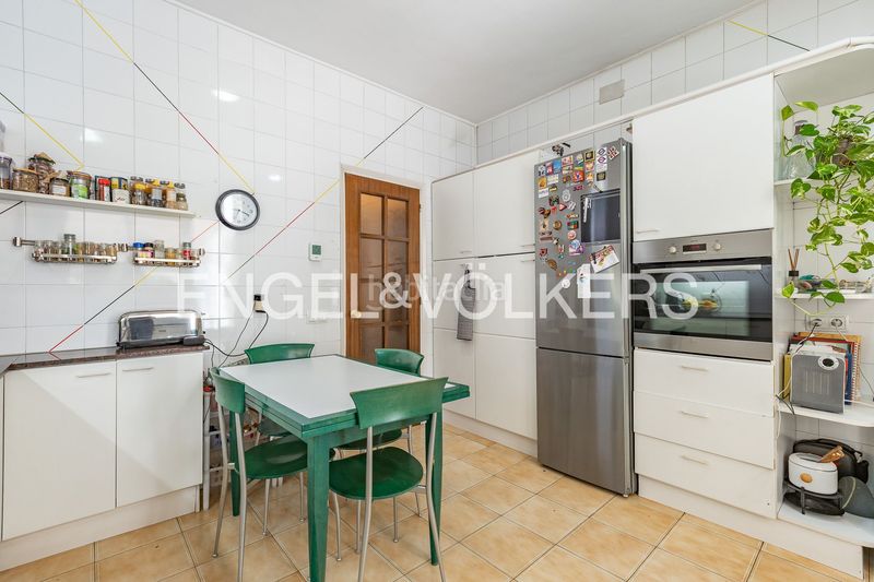 Foto 46110bdd-d55c-4a4b-b9ce-4b5e0fc2927e. Casa amb calefacció aparcament a Creu Alta Sabadell