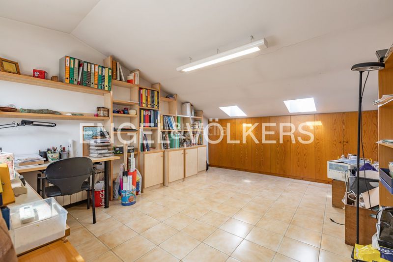 Foto 77ef4825-1803-4a11-9dab-d36608c8e9e7. Casa amb calefacció aparcament a Creu Alta Sabadell