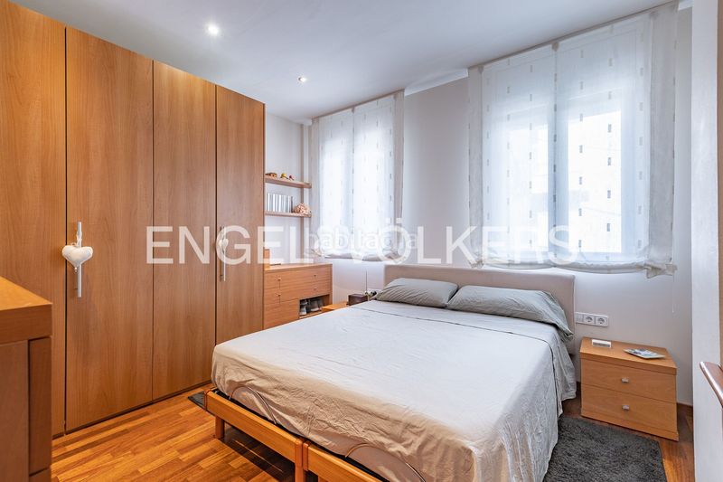 Foto 9a8d1b46-8068-4989-8a39-7ac19c15dd84. Casa amb calefacció aparcament a Creu Alta Sabadell