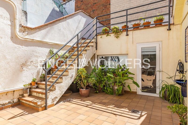 Foto bbdfca19-8c89-4f94-b7d8-16e60314573e. Casa amb calefacció aparcament a Creu Alta Sabadell