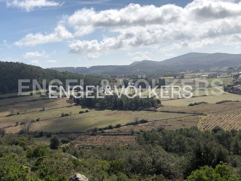 Foto 97fab0fd-089b-43df-beba-3451d5906a81. Terreny residencial a Begues