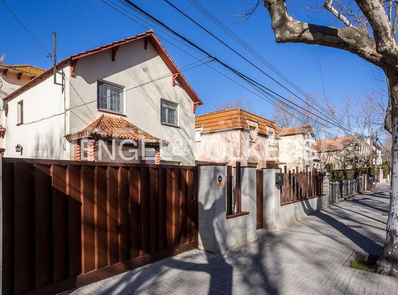 Foto a4512dcc-77a6-41bb-a40c-3a32fa83f800. Terreny residencial a Begues