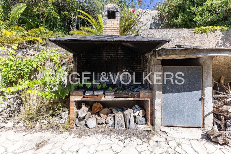 Foto 5524358d-3a6e-4f36-a415-0c9d20e58b3a. Casa amb calefacció aparcament piscina a Alella