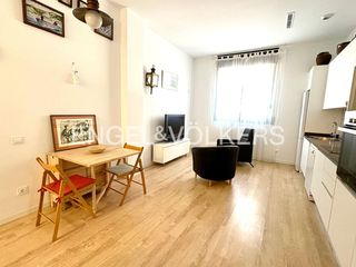 Apartament a Centre. Moderna planta baja en zona céntrica de sitges con parking opcio