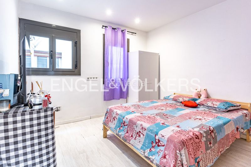 Foto 65f5adcf-089d-4b5b-bded-6e5d6f518384. Flat with heating in Eixample Sabadell