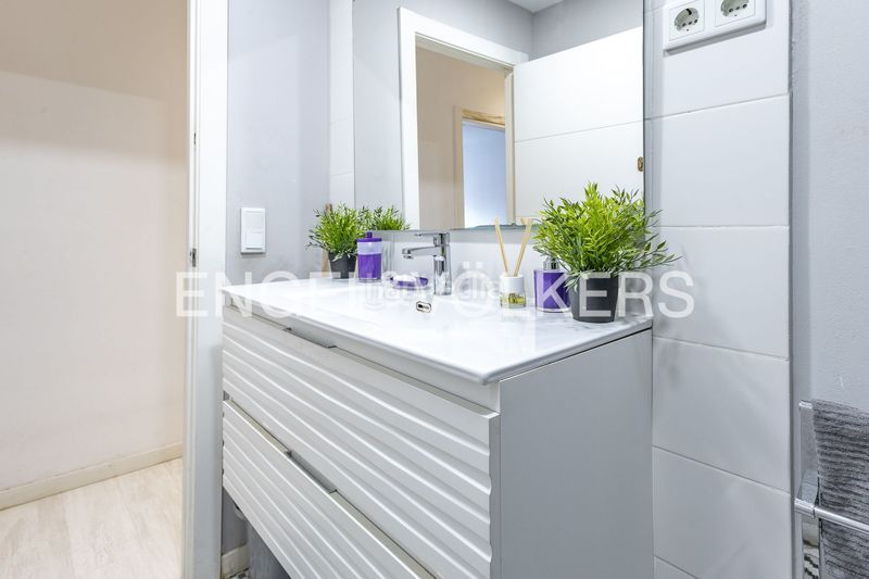 Foto b455de05-b772-445d-aa8f-1be7f2e870ac. Flat with heating in Eixample Sabadell