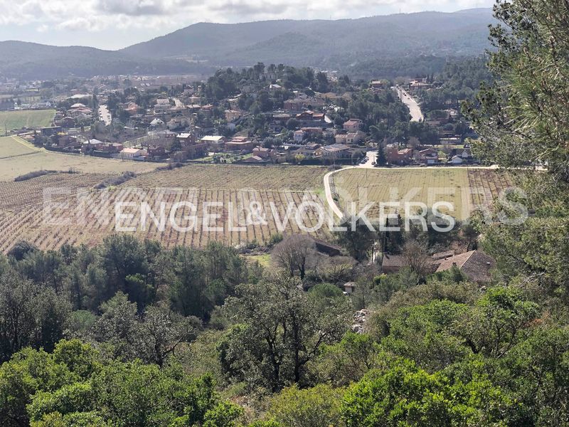 Foto c7dd7446-3ce8-4611-9cca-b3f7a13620e0. Casa amb calefacció aparcament piscina a Begues