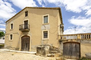 Casa a La Ràpita. Masía con historia y gran potencial en la ràpita