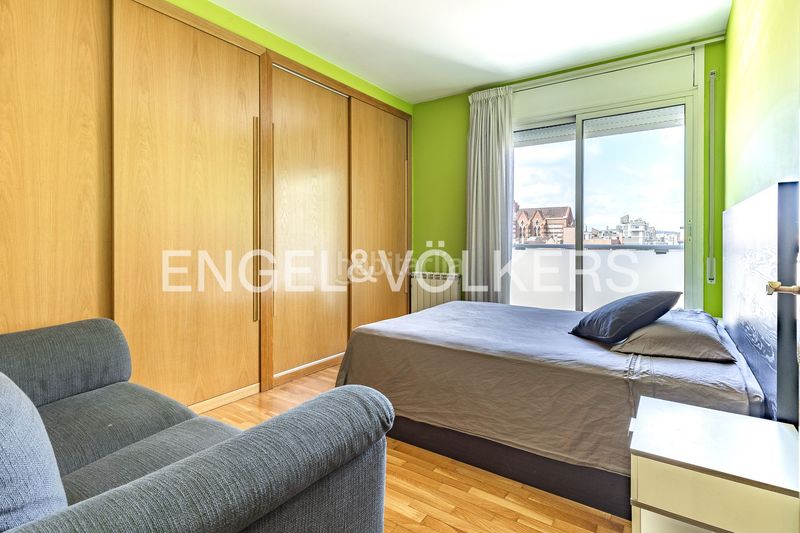 Foto e0861f18-bd9e-4316-80e6-3ff32a12bd42. Pis amb calefacció aparcament a Centre Sabadell
