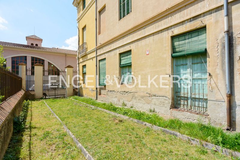 Foto 64c30997-6d61-4059-aefc-f118dceb8a14. Casa amb calefacció a Olot