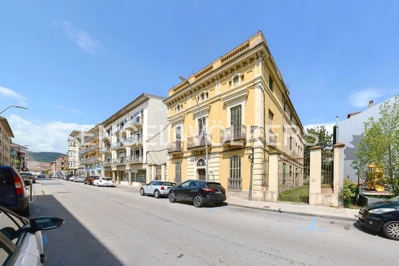 Foto a253bb28-c76f-4d69-ba14-efda2ca0354d. Casa amb calefacció a Olot