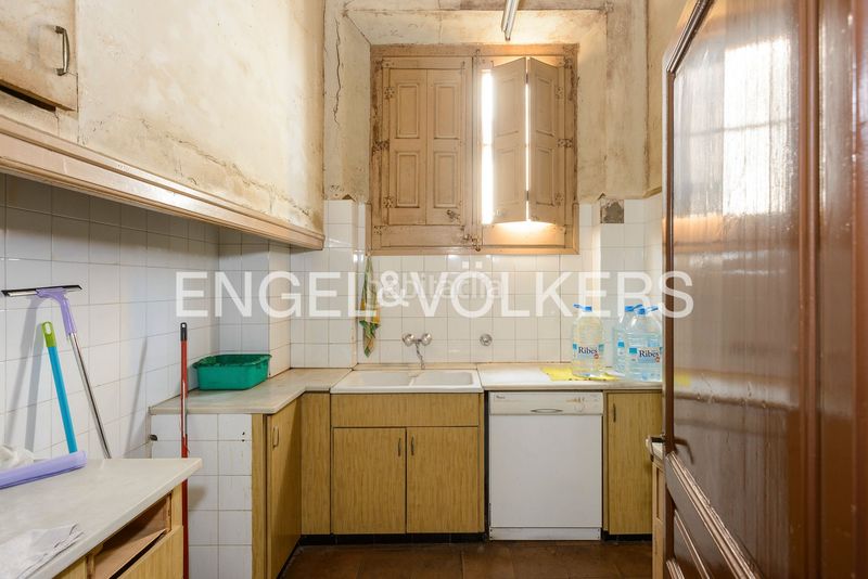 Foto a2899824-e689-4ec7-afa5-c799ed9b7d1e. Casa amb calefacció a Olot