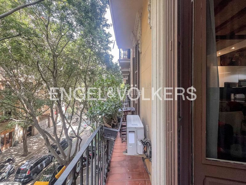 Foto 0ee731d8-6576-4eed-8a71-362b08e7bf83. Pis amb calefacció a Sant Antoni Barcelona