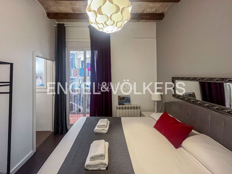 Foto b054f28b-8123-4321-9790-43e1e84e79cd. Pis amb calefacció a Sant Antoni Barcelona