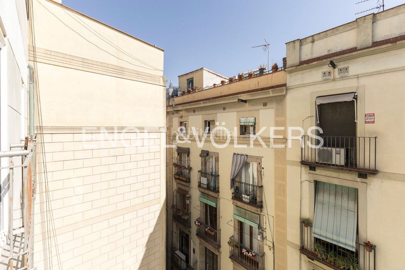 Foto 38b67606-fa6e-4c2d-898c-2be5104d9a0d. Àtic amb calefacció a Gòtic Barcelona