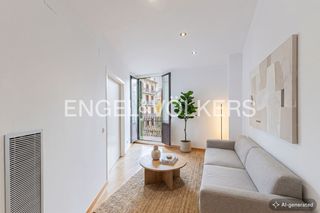 Flat in L´Antiga Esquerra de l´Eixample. Luminoso piso en finca regia esquinera del eixample