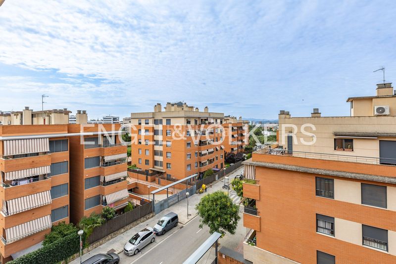 Foto 47a46943-d29a-46b7-b7a3-a057e863b20d. Pis amb calefacció aparcament piscina a Castellarnau Sabadell