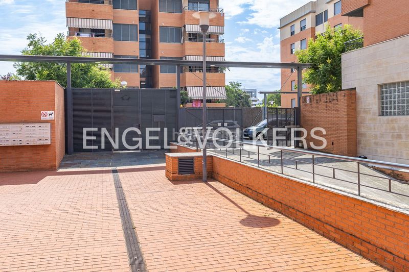 Foto 6d6a695c-d7ee-446f-be02-80384604320b. Pis amb calefacció aparcament piscina a Castellarnau Sabadell