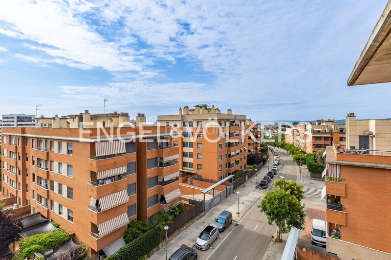 Foto 919d38af-23a3-43a2-9dab-0cd6a29a1811. Pis amb calefacció aparcament piscina a Castellarnau Sabadell