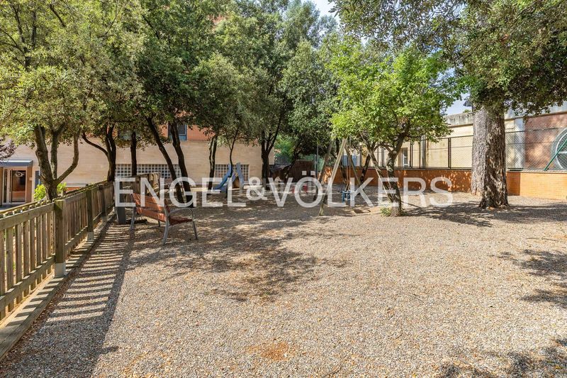 Foto deae6aab-ed55-4f8d-8489-e9dbbebe1e55. Pis amb calefacció aparcament piscina a Castellarnau Sabadell