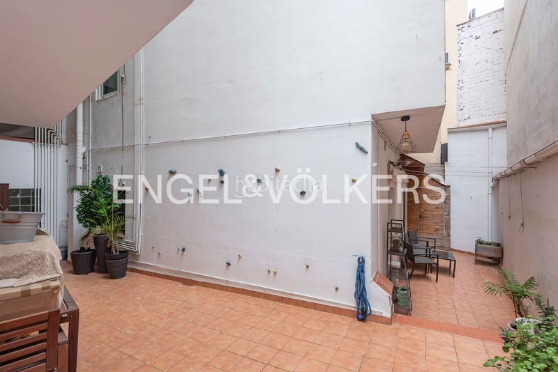 Foto 0dbd1982-b883-4925-ad79-332be44944fa. Pis amb calefacció piscina a Putget - Farró Barcelona