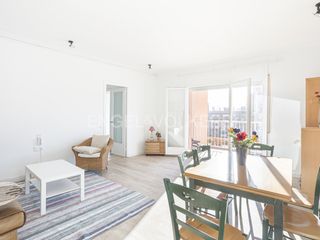Lloguer Pis a Baix Guinardó. Apartamento vacacional amplio y luminoso