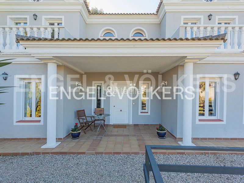 Foto 0f9a7d65-87cf-4505-bbe7-bbd6d71b8df6. Casa amb calefacció piscina a Ullastrell