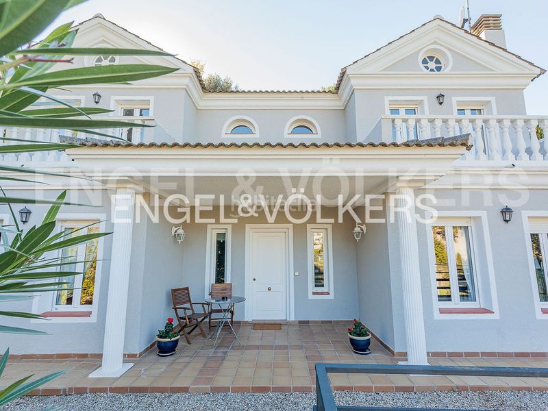 Foto d3292d34-691a-4c00-a782-3ce7e8d54585. Casa amb calefacció piscina a Ullastrell