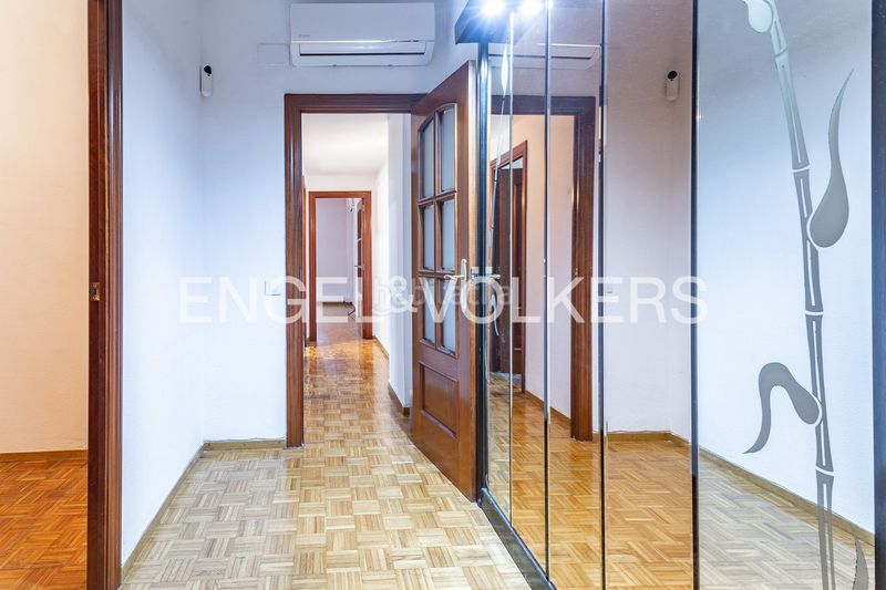 Foto 4279c288-d6a0-4ec7-b46a-72c3a6321a97. Pis amb calefacció a Sagrada Família Barcelona