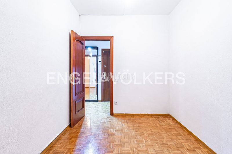 Foto 4a610667-6896-4e92-be77-ce811987b0d9. Pis amb calefacció a Sagrada Família Barcelona