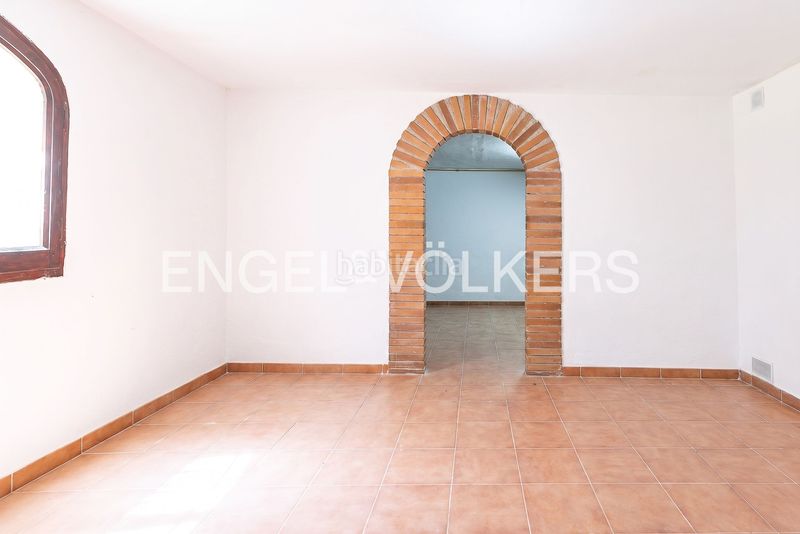 Foto 4c184d60-631e-4609-8a64-a2f1f40cb255. Casa amb calefacció aparcament a Lliçà de Vall