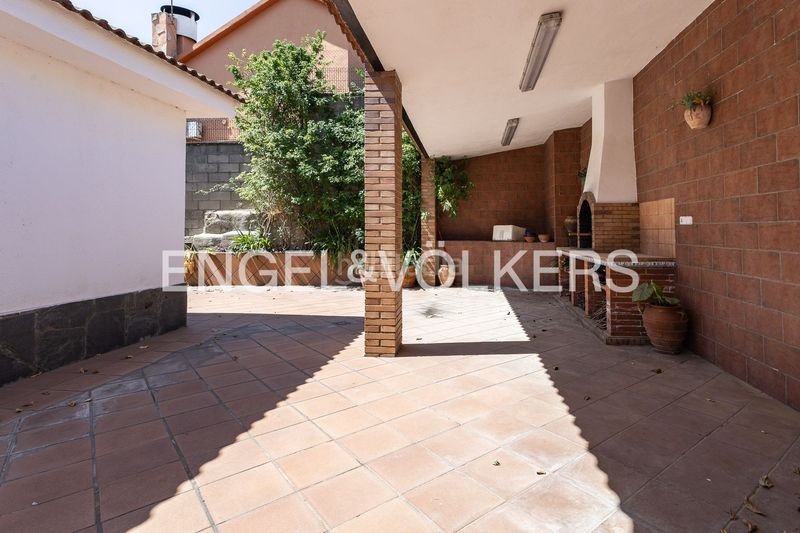 Foto 82e15137-d2c8-4537-ba49-1feae77f0b48. Casa amb calefacció aparcament a Lliçà de Vall