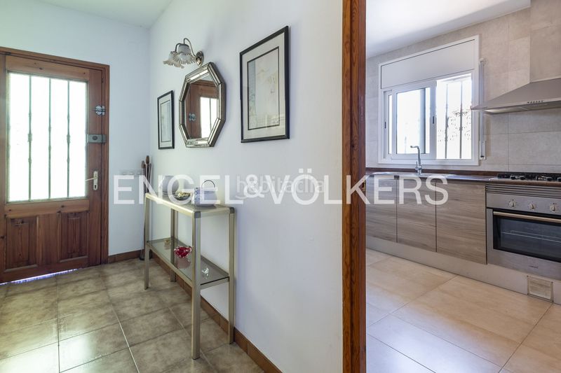 Foto b28fe571-5169-4c18-bb98-0127c5636e70. Casa amb calefacció aparcament a Lliçà de Vall