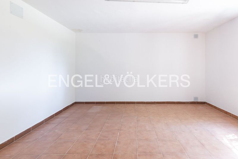 Foto cacaafeb-97f2-4beb-bd1a-fe100d574022. Casa amb calefacció aparcament a Lliçà de Vall