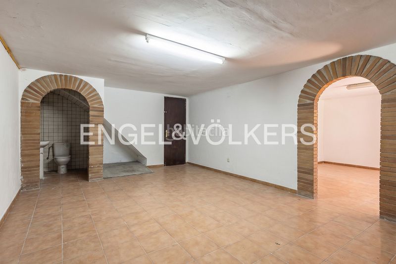 Foto d31a4968-19e5-4f49-9a40-092e8c7799bd. Casa amb calefacció aparcament a Lliçà de Vall