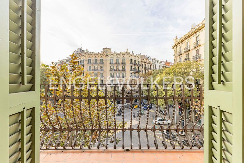 Foto 8d9e2402-d4f1-40bf-bbfd-6c731e20aaec. Pis amb calefacció a L´Antiga Esquerra de l´Eixample Barcelona