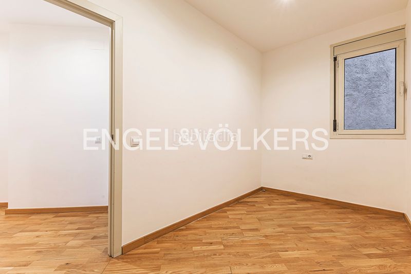 Foto 8f872436-3d69-4f14-aff6-e54f0e2e9459. Pis amb calefacció a L´Antiga Esquerra de l´Eixample Barcelona