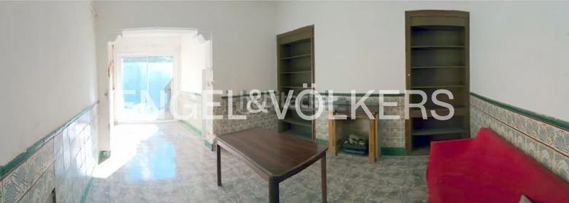 Foto 3bbeb6a9-c14a-4b90-9421-4da3d5c353be. Casa amb calefacció a Centre Sabadell