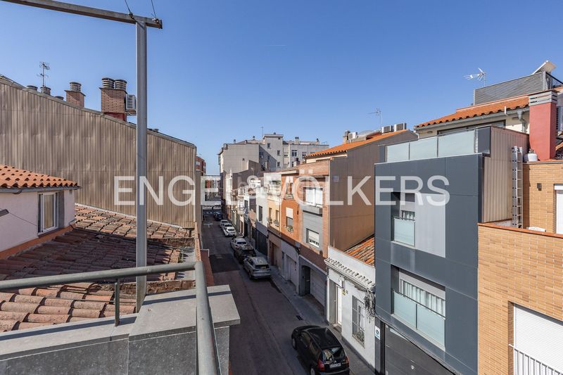 Foto e74c5db0-3fe6-4e40-b9e5-9eaf551cdaea. Casa amb calefacció a Centre Sabadell