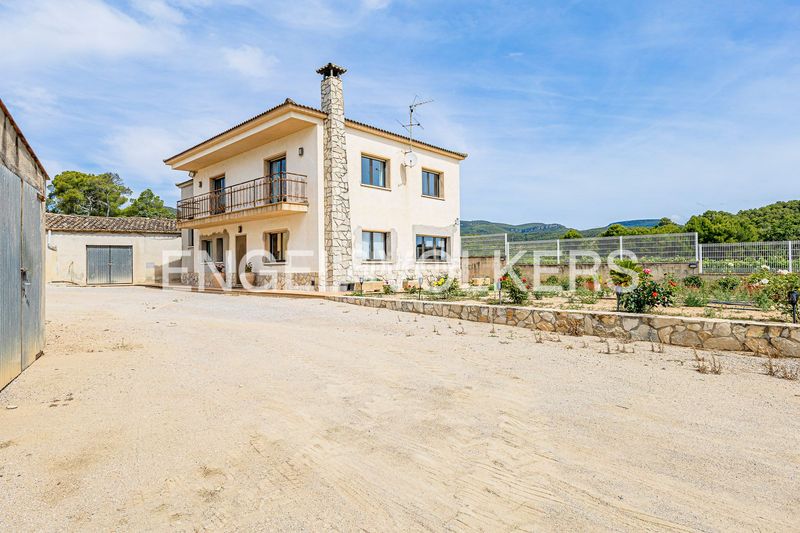 Foto f66d69e4-1290-47cf-b905-2cef87314e1b. Casa amb calefacció a Torrelles de Foix