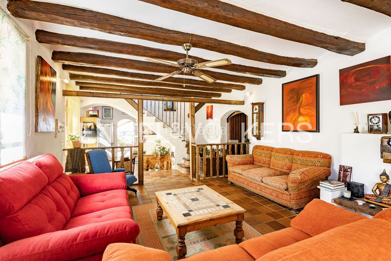 Foto a83e6e6a-85c6-412b-9e5a-7e15996a9df8. Casa amb calefacció a Torrelles de Foix