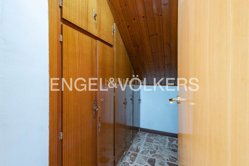 Foto 026512f9-f762-4724-9e7f-7e346d6a9a25. Casa exclusivo chalet con piscina privada y vistas al mar en Viladecans