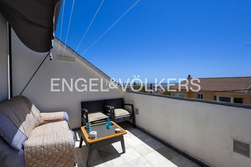 Foto 13b08780-d4ac-441c-9487-0b775e4b6b34. Casa exclusivo chalet con piscina privada y vistas al mar en Viladecans