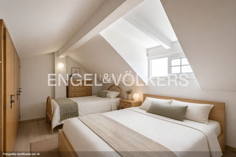 Foto 1d928e15-efa9-4dd8-b589-abb4efb6f799. Casa exclusivo chalet con piscina privada y vistas al mar en Viladecans