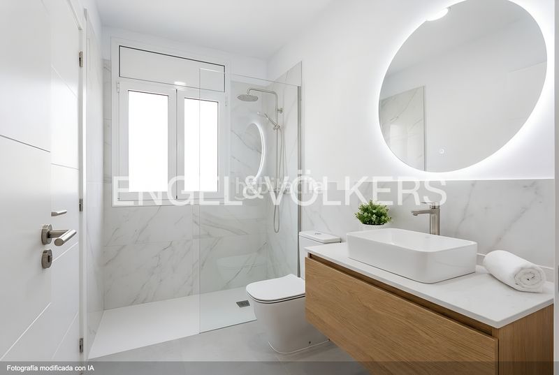 Foto 29600afd-fcac-40f3-b5f9-8690887539c5. Casa exclusivo chalet con piscina privada y vistas al mar en Viladecans